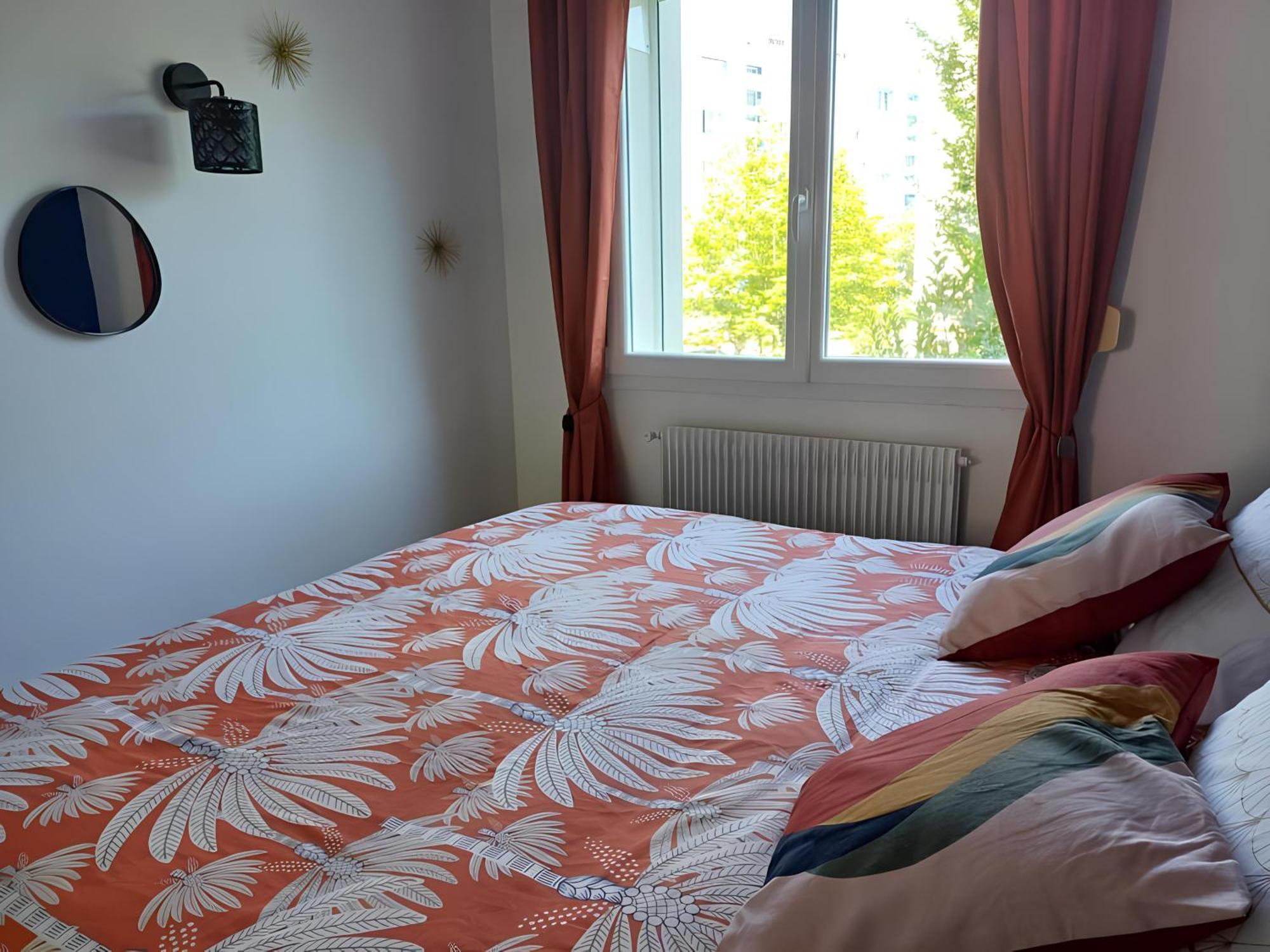 Proche Chu - 4 Couchages - Parking Gratuit - Local Velo Apartment Amiens Exterior photo